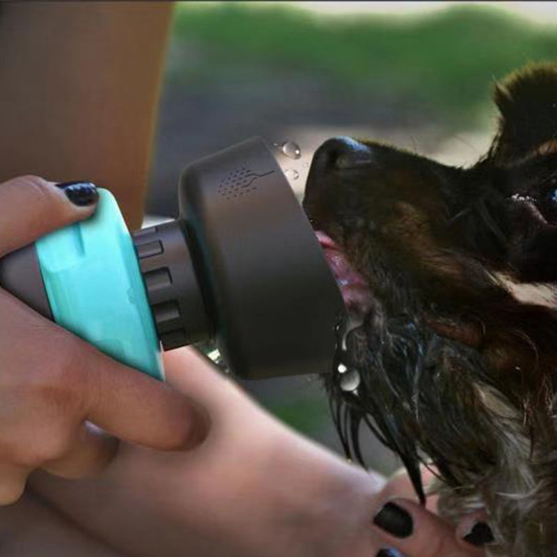การออกแบบหอย Leakproof Pet Dog ดื่มขวดน้ำบีบแบบพกพา